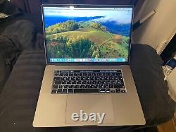 Apple MacBook Pro 16 4,5 GHz i7 6 cœurs 16 Go de RAM 500 Go SSD 190 cycles