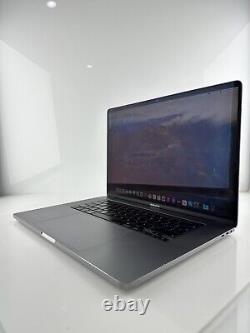 Apple MacBook Pro 16 pouces 2019 Intel Core i7 6-Core @ 2.60GHz 16GB RAM 500GB SSD