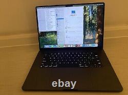 Apple MacBook Pro 16 pouces M3 Max CPU 16 cœurs GPU 40 cœurs 128 Go de RAM 2 To SSD Noir