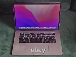 Apple MacBook Pro 2016 A1707 Ordinateur portable avec clavier allemand 15,4 pouces i7 16 Go de RAM 250 Go SSD