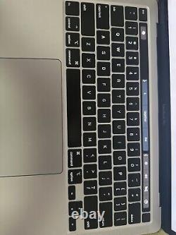 Apple MacBook Pro 2020- Intel Core i5 2.0GHz- 512 Go -Gris sidéral-16 Go RAM-13'