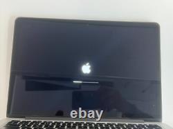 Apple MacBook Pro A1502 2015 13 Ordinateur portable Intel i5-5257U - 256 Go / SSD 16 Go Argent