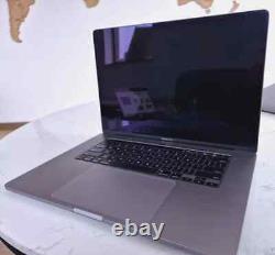 Apple MacBook Pro Retina 15 Core i7-7820HQ 16 Go 512 Go SSD Touchbar A1707 2017