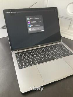 Apple Macbook Pro 13inch I5 Retina 2017. Ne Travaille Pas! Vendu Pour Pièces Détachées Seulement