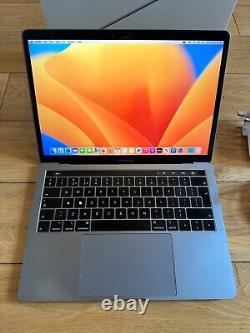 MacBook Pro 13 pouces avec Touch Bar A1989, 512 Go, 8 Go de RAM - lire la description