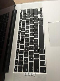 MacBook Pro 15 2015 en parfait état avec suite Ableton Live originale en disposition QWERTY