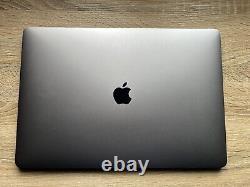 MacBook Pro 15 pouces Touchbar 2017 i7 16Go 256Go nouvel écran et clavier
