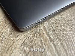 MacBook Pro 15 pouces Touchbar 2017 i7 16Go 256Go nouvel écran et clavier