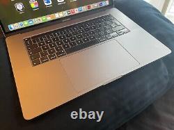 MacBook Pro 16 5,0 GHz i9 8 cœurs 32 Go de RAM 500 Go GRADE A à faible cycle + LOGICIELS