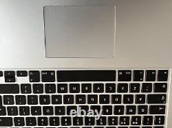 MacBook Pro Retina 15.4 Mi-2014, i7 Quad Core 2,8Ghz, 16 Go de RAM, 1 To de stockage.