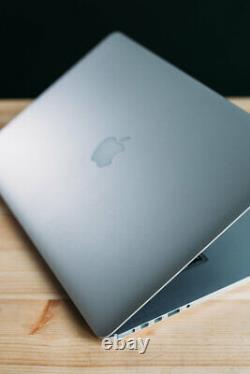 Macbook Pro 15 Pouces Ordinateur Portable / Quad Core I7 / 1 To Ssd! / Rétine / Garantie De 3 Ans