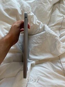 Macbook Pro 2,3 GHz Double-cœur Intel i5 mi-2017 16 Go de RAM 500 Go de stockage Flash